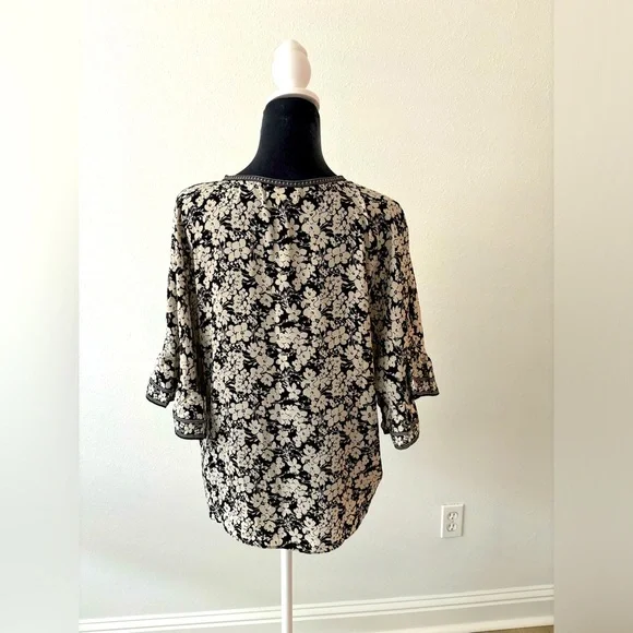 NWOT Max Stupid Floral Button Down Blouse - Picture 4 of 8